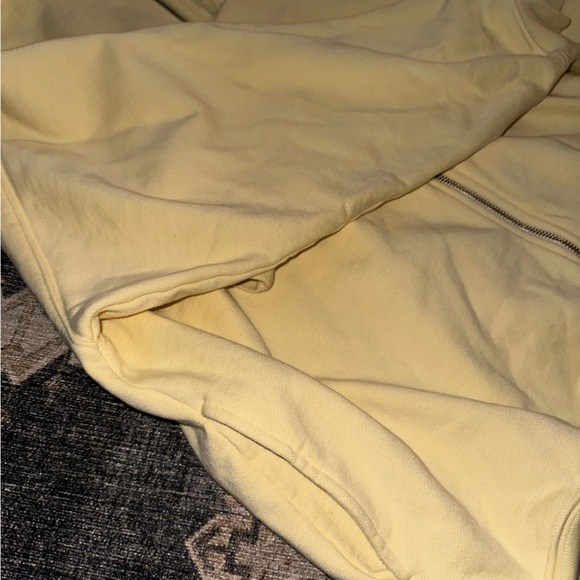 Aritzia TNA Extra Fleece Sweatset - Picture 5 of 8